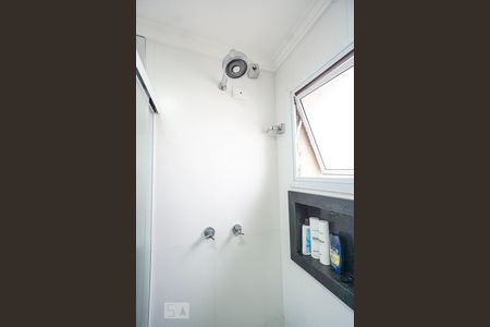 Apartamento à venda com 160m², 4 quartos e 3 vagasChuveiro