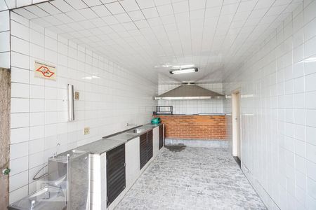 Apartamento à venda com 160m², 4 quartos e 3 vagasChurrasqueira