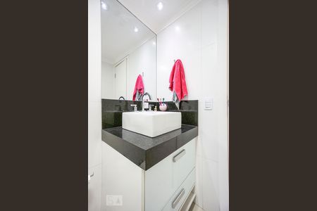 Apartamento à venda com 160m², 4 quartos e 3 vagasBanheiro social