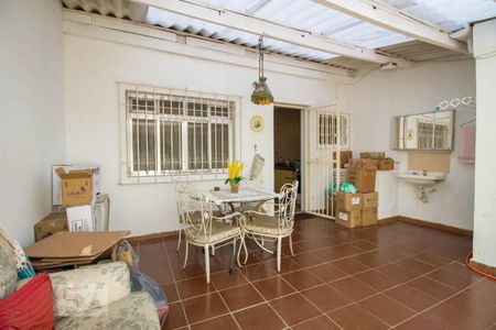 Casa para alugar com 110m², 3 quartos e 1 vaga Casa para alugar com 110m², 3 quartos e 1 vagaQuintal