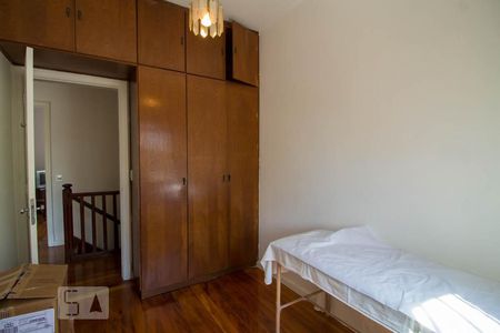 Quarto 1 de casa para alugar com 3 quartos, 110m² em Vila Monumento, São Paulo