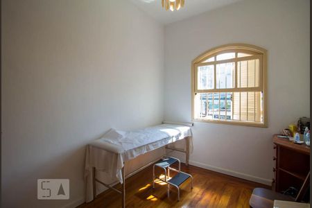 Quarto 1 de casa para alugar com 3 quartos, 110m² em Vila Monumento, São Paulo