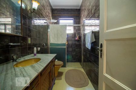 Casa para alugar com 110m², 3 quartos e 1 vaga Casa para alugar com 110m², 3 quartos e 1 vagaBanheiro