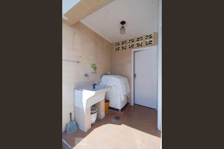 Casa para alugar com 110m², 3 quartos e 1 vaga Casa para alugar com 110m², 3 quartos e 1 vagaLavanderia