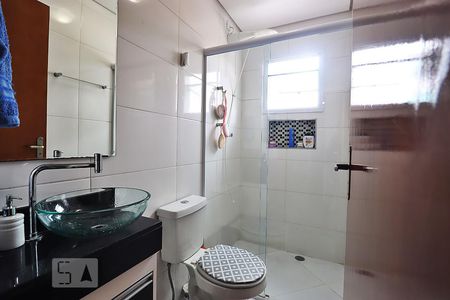 Banheiro da Suíte de apartamento à venda com 2 quartos, 50m² em Utinga, Santo André