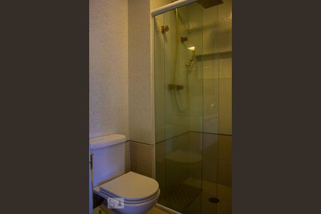 Banheiro de kitnet/studio para alugar com 1 quarto, 50m² em Bela Vista, São Paulo