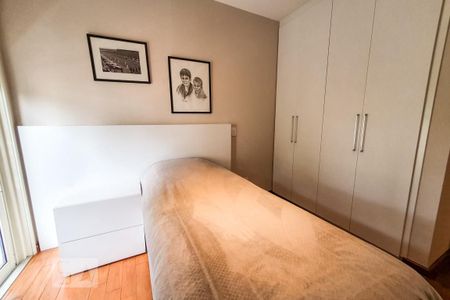 Apartamento à venda com 260m², 4 quartos e 5 vagas Apartamento à venda com 260m², 4 quartos e 5 vagasQuarto 2