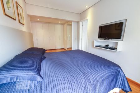 Apartamento à venda com 260m², 4 quartos e 5 vagas Apartamento à venda com 260m², 4 quartos e 5 vagasQuarto 4 - Suíte