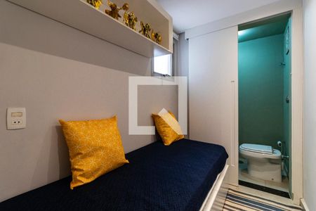 Quarto de Hóspedes com Lavabo de apartamento à venda com 2 quartos, 72m² em Vila Mariana, São Paulo