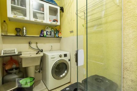 Casa de condomínio para alugar com 75m², 2 quartos e 1 vagaÁrea de Serviço