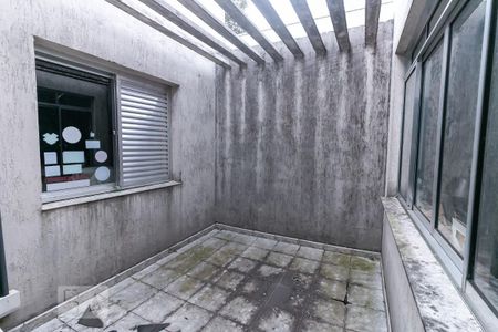 Casa à venda com 320m², 4 quartos e 3 vagas Casa à venda com 320m², 4 quartos e 3 vagasJardim de Inverno