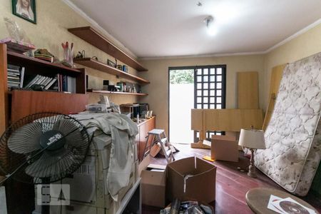 Casa à venda com 320m², 4 quartos e 3 vagas Casa à venda com 320m², 4 quartos e 3 vagasEscritório