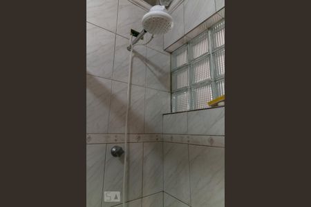 Casa à venda com 320m², 4 quartos e 3 vagas Casa à venda com 320m², 4 quartos e 3 vagasBanheiro 1