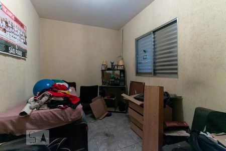 Casa à venda com 320m², 4 quartos e 3 vagas Casa à venda com 320m², 4 quartos e 3 vagasQuarto 4