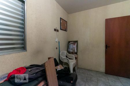 Casa à venda com 320m², 4 quartos e 3 vagas Casa à venda com 320m², 4 quartos e 3 vagasQuarto 4