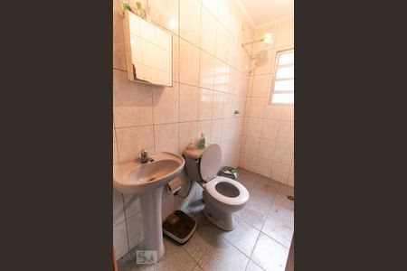 Casa à venda com 320m², 4 quartos e 3 vagas Casa à venda com 320m², 4 quartos e 3 vagasBanheiro 3