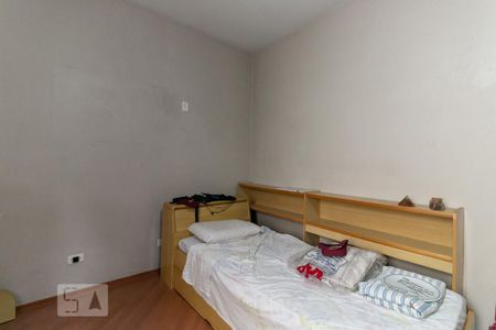 Casa à venda com 320m², 4 quartos e 3 vagas Casa à venda com 320m², 4 quartos e 3 vagasQuarto 2