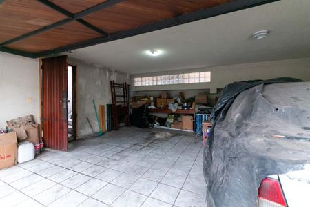 Casa à venda com 320m², 4 quartos e 3 vagas Casa à venda com 320m², 4 quartos e 3 vagasGaragem