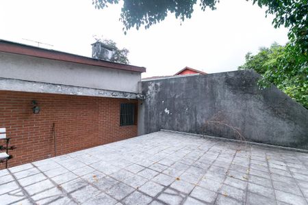 Casa à venda com 320m², 4 quartos e 3 vagas Casa à venda com 320m², 4 quartos e 3 vagasQuintal