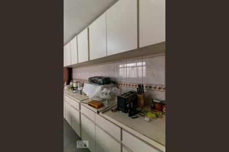 Casa à venda com 320m², 4 quartos e 3 vagas Casa à venda com 320m², 4 quartos e 3 vagasCozinha