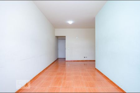 Sala de apartamento para alugar com 3 quartos, 85m² em Carlos Prates, Belo Horizonte