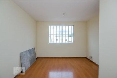 Apartamento para alugar com 79m², 3 quartos e 1 vagaSala