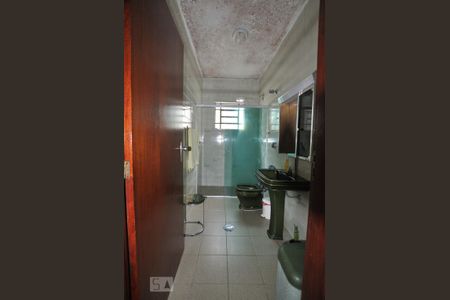 Casa à venda com 280m², 5 quartos e 6 vagasBanheiro