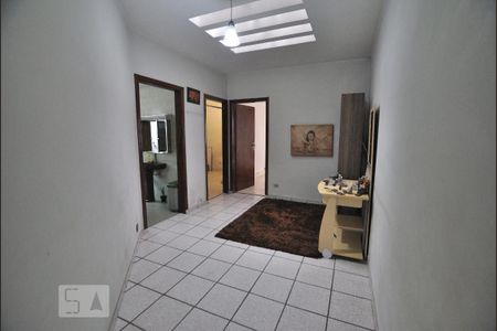 Casa à venda com 280m², 5 quartos e 6 vagasSala