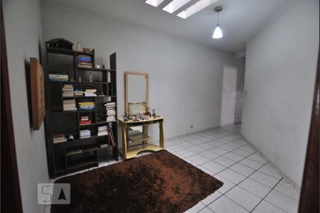 Casa à venda com 280m², 5 quartos e 6 vagasSala