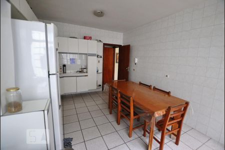Casa à venda com 280m², 5 quartos e 6 vagasCozinha
