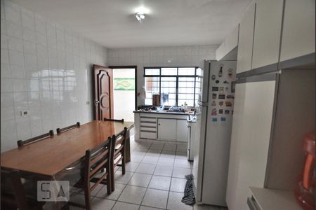 Casa à venda com 280m², 5 quartos e 6 vagasCozinha