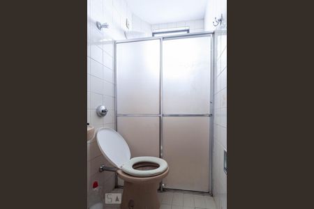 Apartamento para alugar com 64m², 2 quartos e 1 vagaBanheiro social