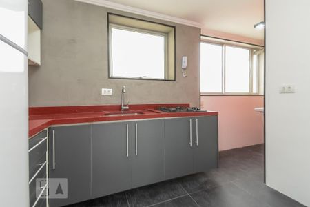 Cozinha de apartamento para alugar com 1 quarto, 45m² em Consolação, São Paulo