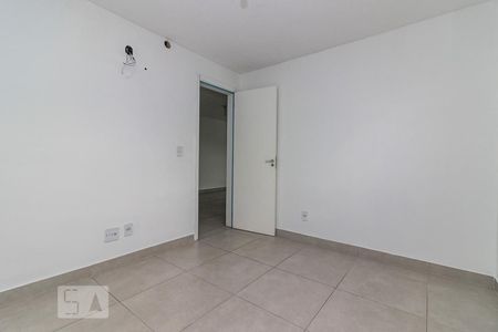 Dormitório2 de apartamento à venda com 2 quartos, 45m² em Vila Nova, Porto Alegre