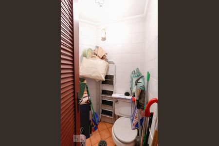 Apartamento para alugar com 95m², 3 quartos e 2 vagas Apartamento para alugar com 95m², 3 quartos e 2 vagasBanheiro de Serviço