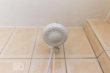 Chuveiro de kitnet/studio para alugar com 1 quarto, 36m² em República, São Paulo