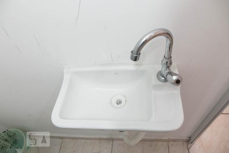 Lavabo de casa de condomínio à venda com 2 quartos, 60m² em Limoeiro, São Paulo