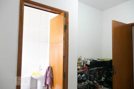 Casa de condomínio à venda com 60m², 2 quartos e 1 vagaSuíte 1