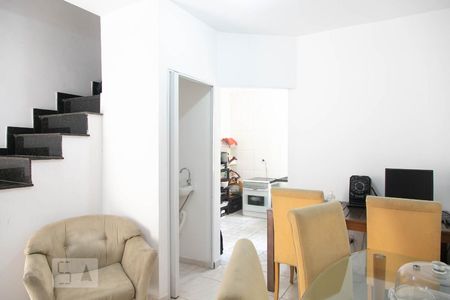 Sala de casa de condomínio à venda com 2 quartos, 60m² em Limoeiro, São Paulo