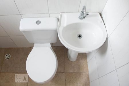 Casa de condomínio à venda com 60m², 2 quartos e 1 vagaBanheiro Suíte 1