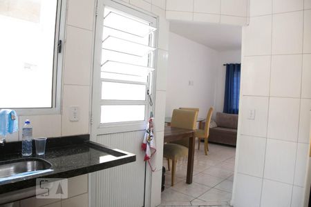 Casa de condomínio à venda com 60m², 2 quartos e 1 vagaCozinha