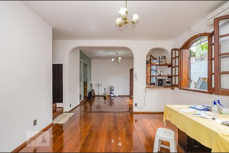 Sala 2 de casa à venda com 3 quartos, 331m² em Nova Suíça, Belo Horizonte