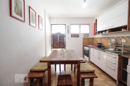 Apartamento à venda com 69m², 2 quartos e 1 vagaCozinha