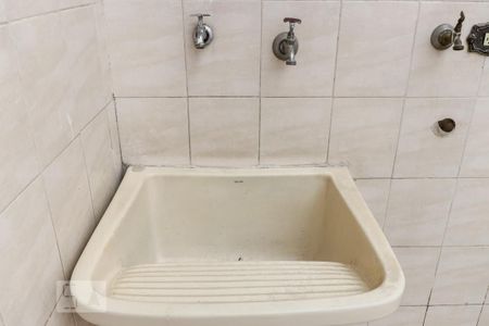 Casa à venda com 275m², 3 quartos e 5 vagas Casa à venda com 275m², 3 quartos e 5 vagasÁrea de Serviço