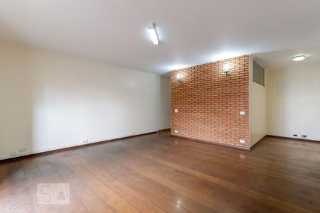 Sala 1 de casa para alugar com 3 quartos, 275m² em Vila Mazzei, São Paulo