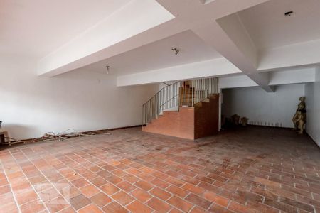 Casa à venda com 275m², 3 quartos e 5 vagas Casa à venda com 275m², 3 quartos e 5 vagasGaragem