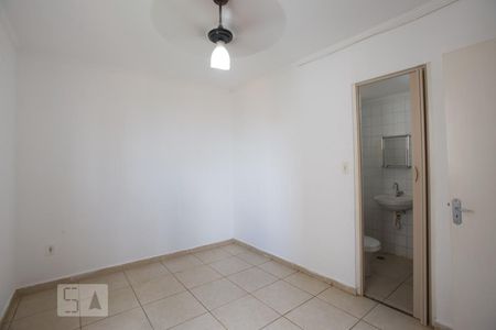Apartamento para alugar com 77m², 3 quartos e 1 vagaSuíte