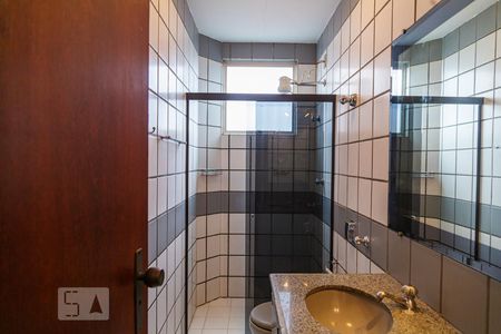 Apartamento para alugar com 90m², 2 quartos e 1 vaga Apartamento para alugar com 90m², 2 quartos e 1 vagaBanheiro Social