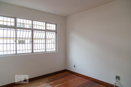 Sala de apartamento para alugar com 2 quartos, 90m² em Santo Antônio, Belo Horizonte