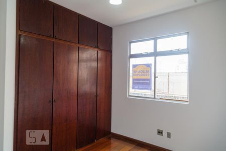 Suíte de apartamento para alugar com 2 quartos, 90m² em Santo Antônio, Belo Horizonte